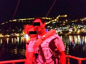 Przemytniczka zabarykadowała się w wieżowcu i przez 19 godzin nie wpuszczała policjantów mogąc niszczyć dowody przestępstw!