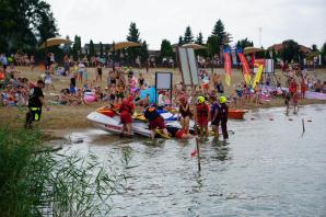 [VIDEO] Pokaz ratownictwa wodnego, podczas oficjalnego otwarcia plaży w Pieczyskach
