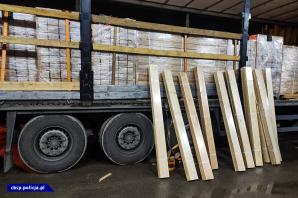 [VIDEO] Walka z przestępczością tytoniową ogranicza szarą strefę. W tym przemyt papierosów z Litwy przez Polskę do Europy Zachodniej 