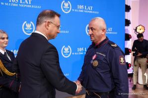 [VIDEO] Prezydent Andrzej Duda i obchody 105. rocznicy powołania Straży Ochrony Kolei