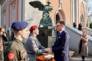 [VIDEO] Marszałek Hołownia na szczycie parlamentarnym w Wilnie – Polska solidarnie z państwami bałtyckimi