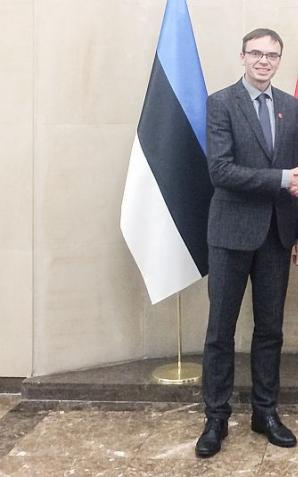 Szef dyplomacji Estonii Sven Mikser na konsultacjach w Warszawie