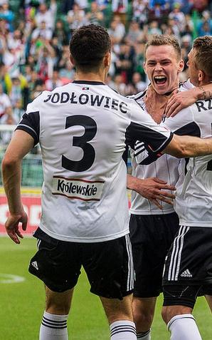 Kto mistrzem jest? Dziś Super Puchar Legia Warszawa-Arka Gdynia