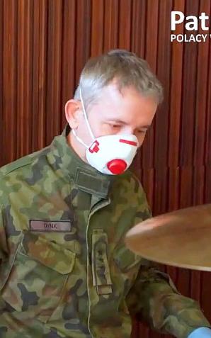 [VIDEO] #zostańwdomu zapraszamy do koronatango nagranego przez Orkiestrę Wojskową z Bydgoszczy!