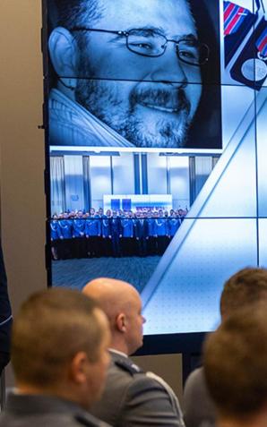 Chwała Policjantom-Bohaterom! Uroczystość wręczenia medali im. podkomisarza Policji Andrzeja Struja z udziałem ministra Mariusza Kamińskiego
