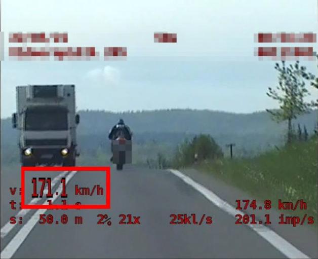 [VIDEO] Niebezpieczną jazdę przerwali policjanci z grupy SPEED
